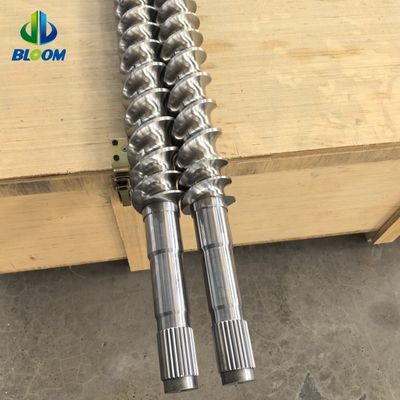 جودة  High Temperature Resistant Customizable Extruder Shaft with Nickel Chrome Tungsten Composite Liner for PEEK PVDF Production مصنع