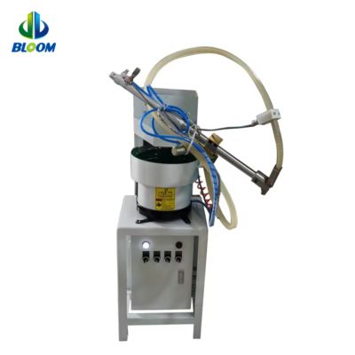 جودة  Automatic Nut Feeder for Spot Welding with M5-M12 Compatibility 220V/50Hz Power and 0.5MPa Air Source مصنع