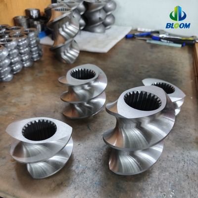 جودة  High Precision Twin Screw Elements with 38CrMoAl CR12MoV and W6542 Alloys for Polymer Compounding Extruders مصنع